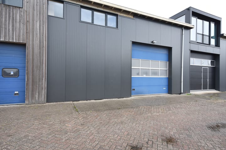 Mr. W.M. Oppedijk van Veenweg 20-E, Burgum