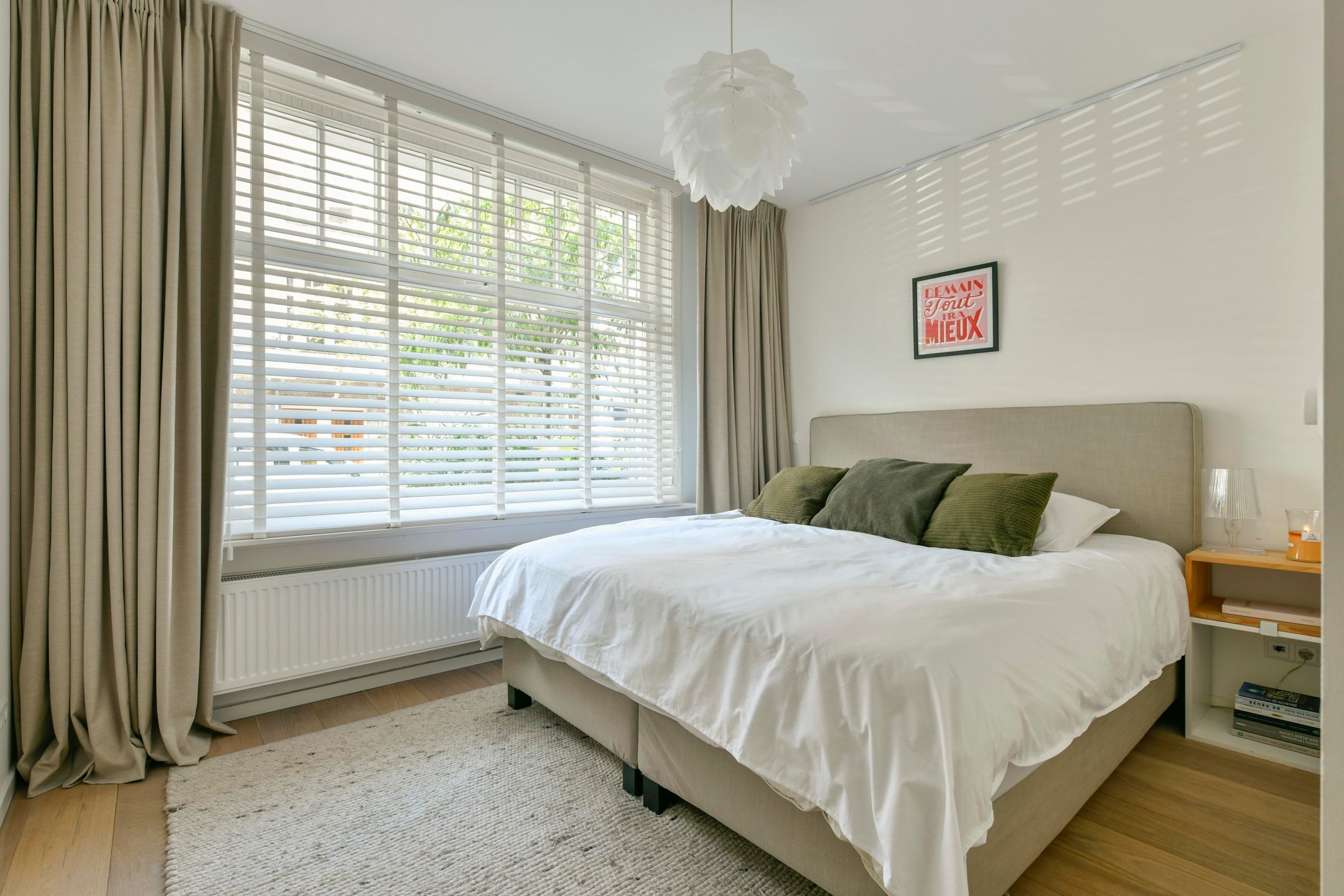 Photo 15 of Hectorstraat 7-H