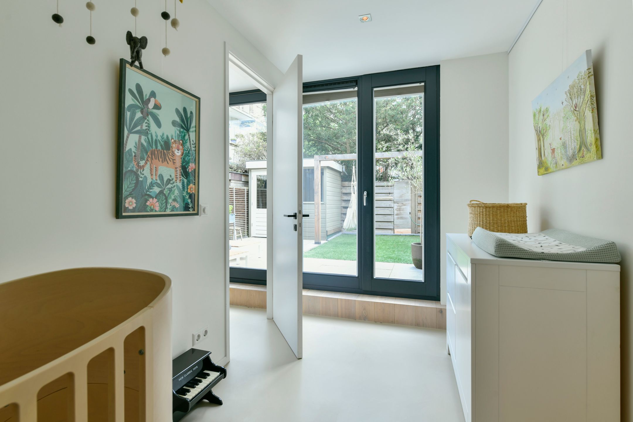 Photo 21 of Hectorstraat 7-H