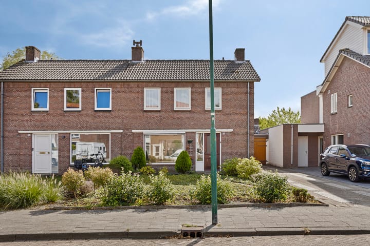 Photo 9 of Van Malsenstraat 48