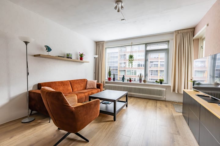 Foto 10 van Plutolaan 46