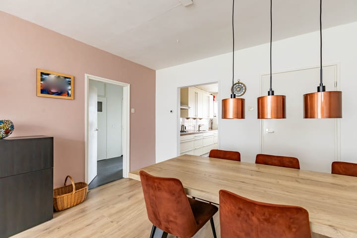 Foto 14 van Plutolaan 46