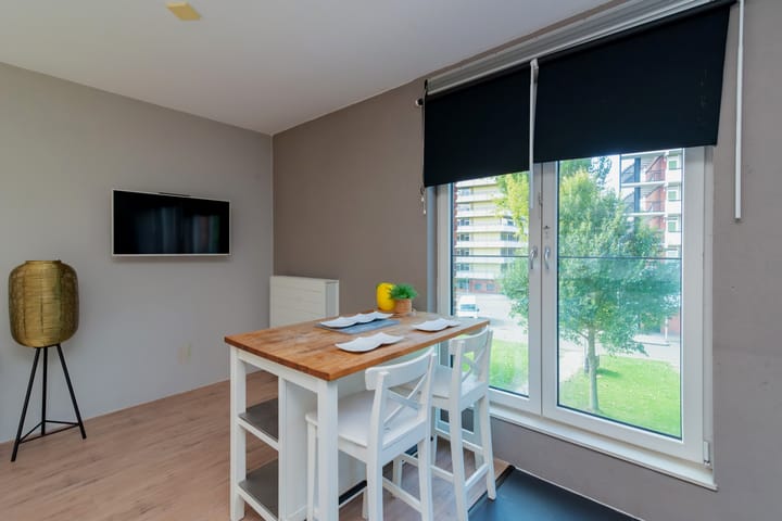 Foto 10 van Geer Ban 69