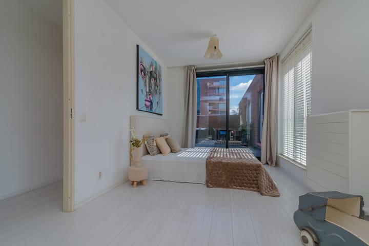 Foto 17 van Geer Ban 69