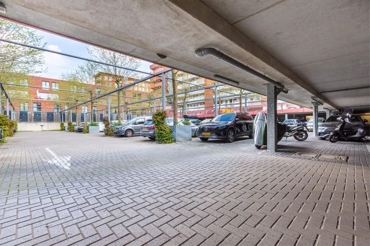 Foto 35 van Geer Ban 69