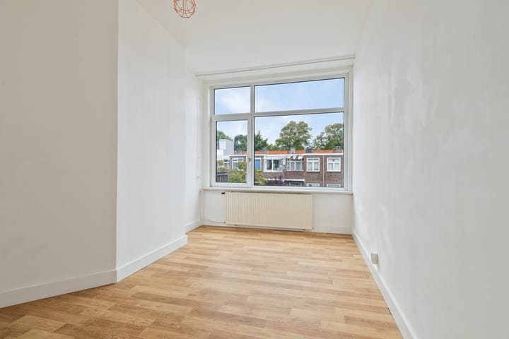 Foto 7 van Caan van Necklaan 45