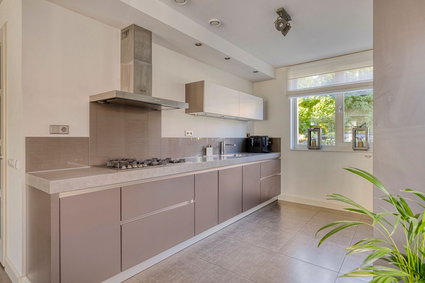 Foto 20 van Karel Jonckheerestraat 12