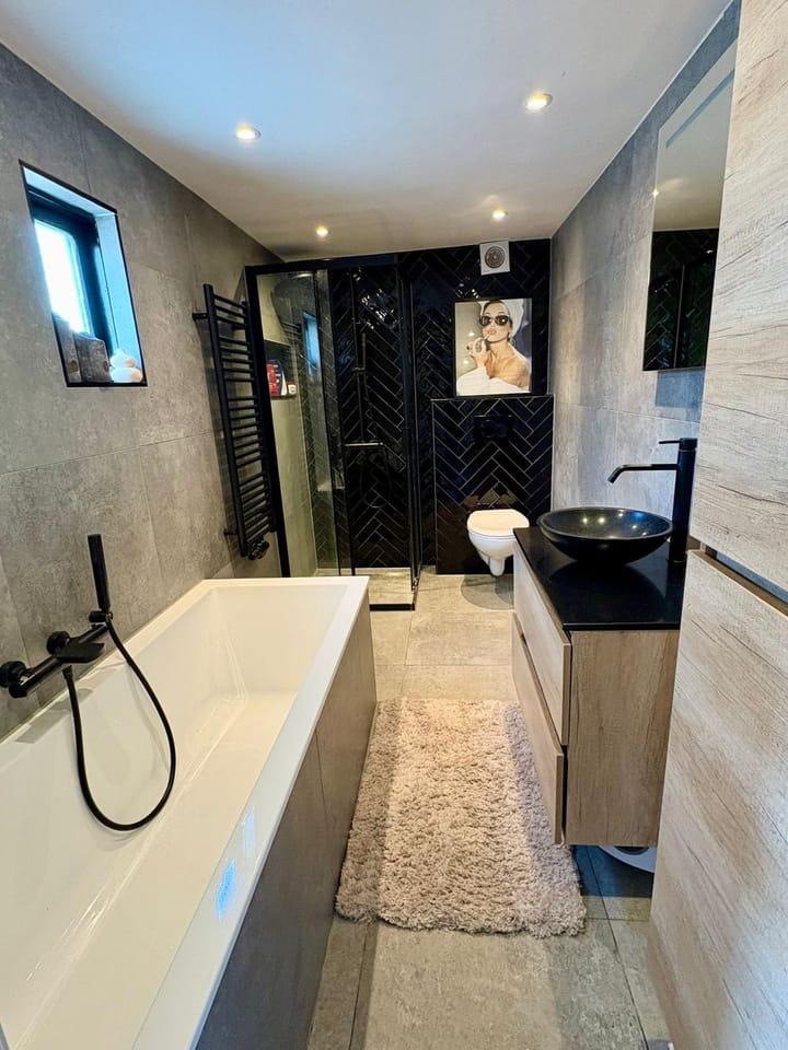 Photo 8 of Oostzanerdijk 157