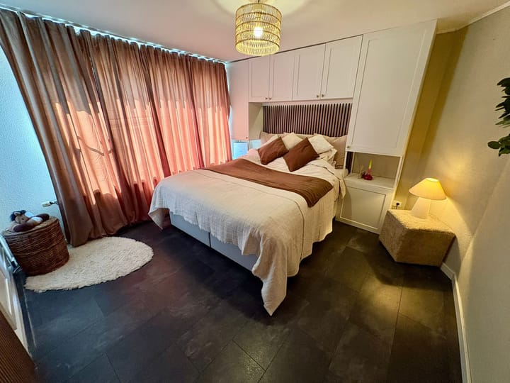 Photo 12 of Oostzanerdijk 157