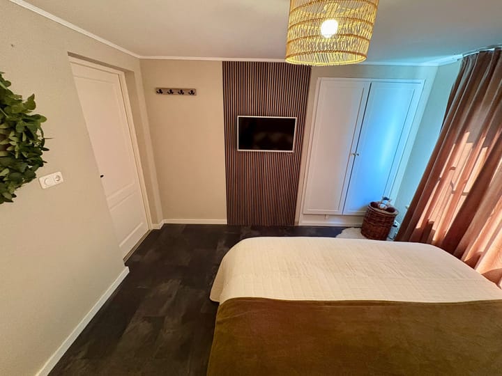 Photo 13 of Oostzanerdijk 157