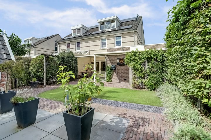 Photo 3 of Reevelden 13