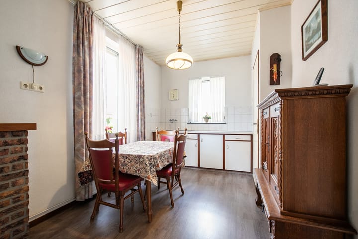 Photo 12 of Sint Jozefstraat 4