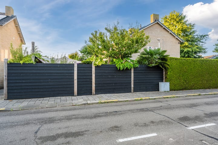 Foto 49 van De Ruijterstraat 45