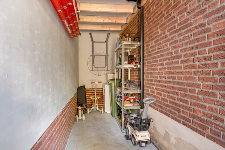 Photo 28 of Posthoorn 11-A