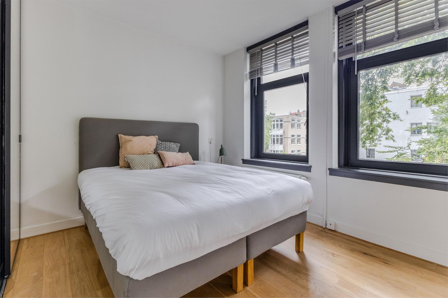 Foto 20 van Anjeliersstraat 420