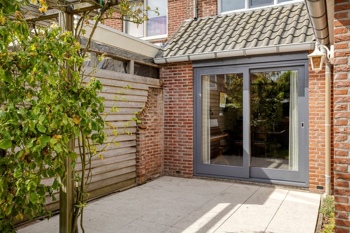 Foto 23 van Julianaplein 12