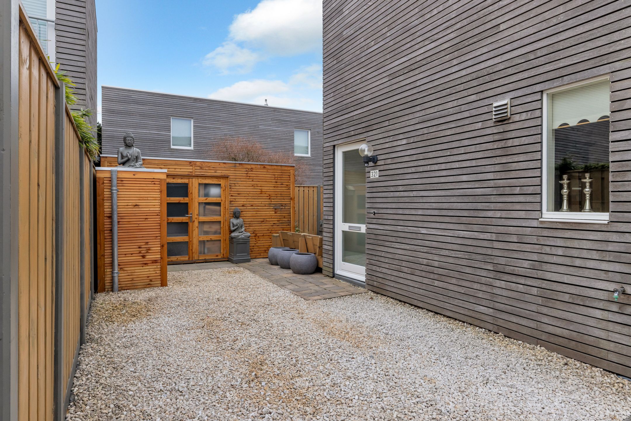 Photo 27 of De Muy 321