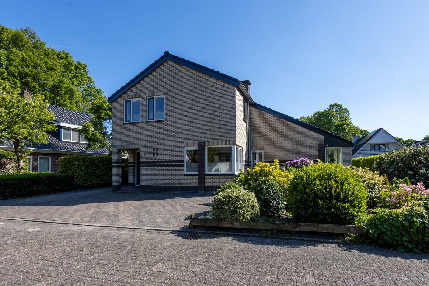 Foto 1 van Fam. Broekemastraat 5