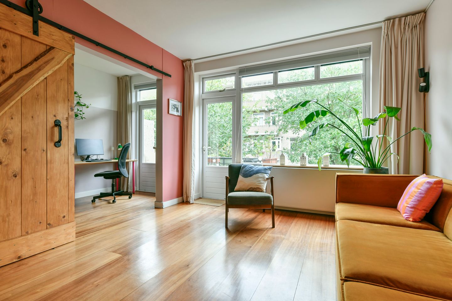 Foto 10 van Merlijnstraat 15-1