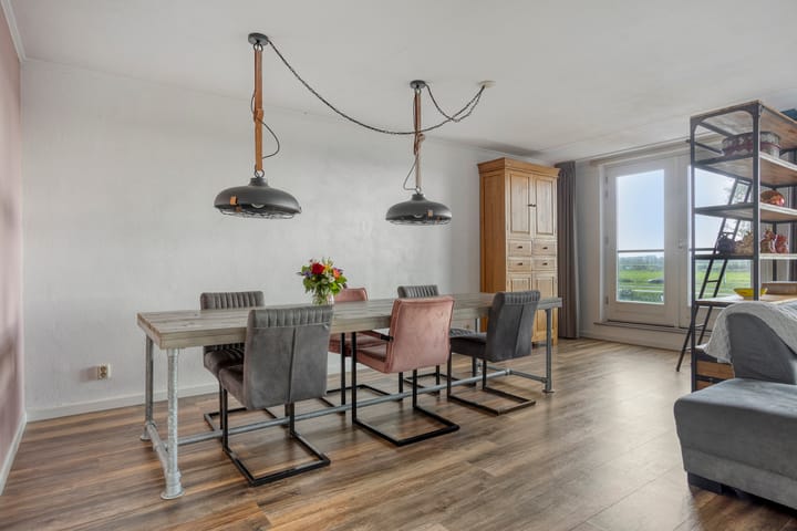 Photo 9 of Rode Ring 215