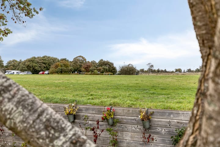 Photo 3 of Weeldeweg 23