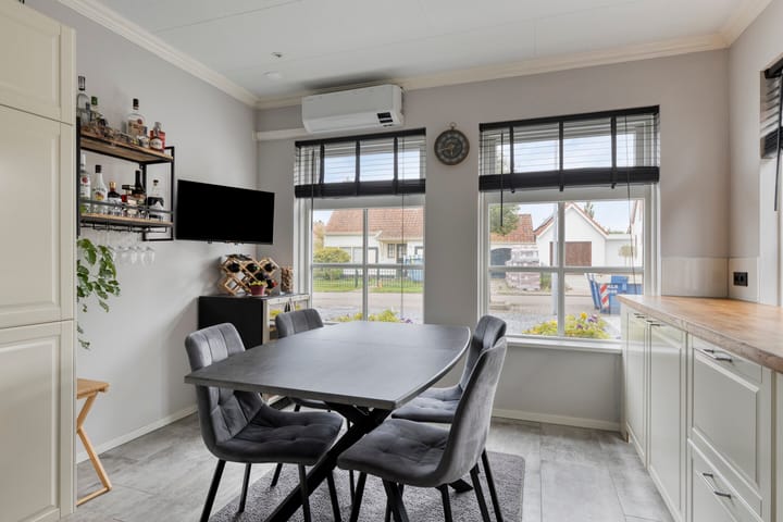 Photo 12 of Weeldeweg 23