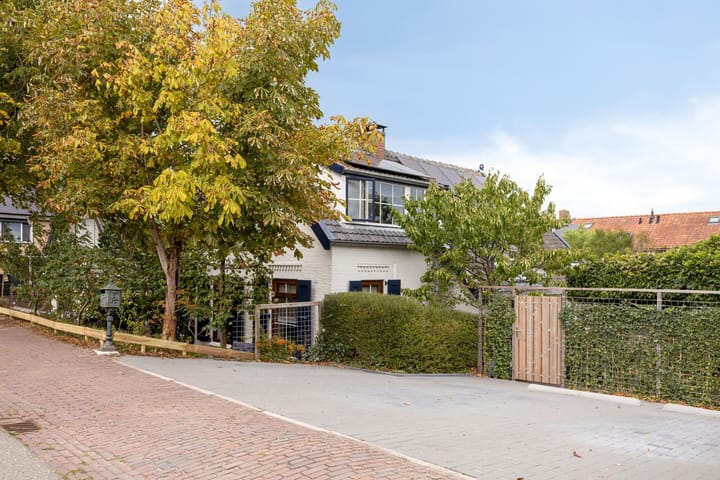 Foto 2 van Dorpsweg 10