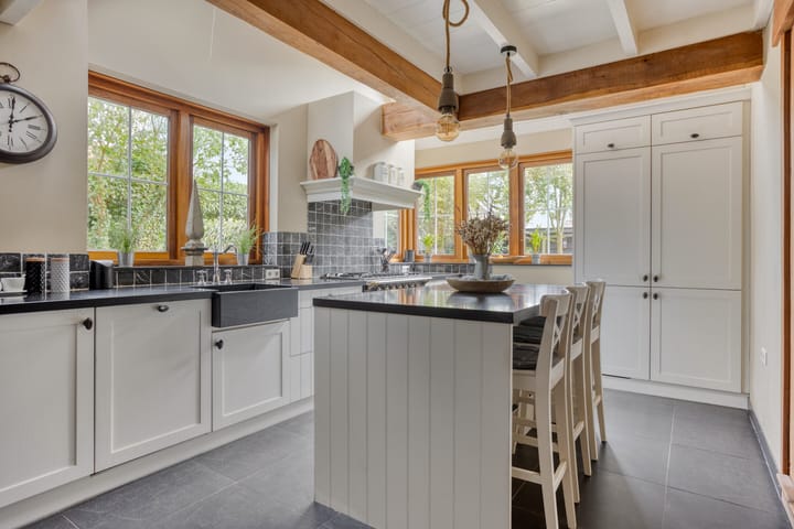 Foto 30 van Dorpsweg 10