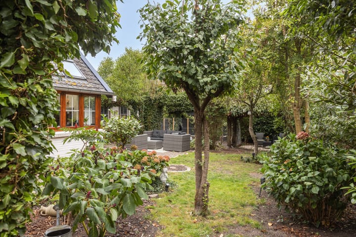 Foto 46 van Dorpsweg 10