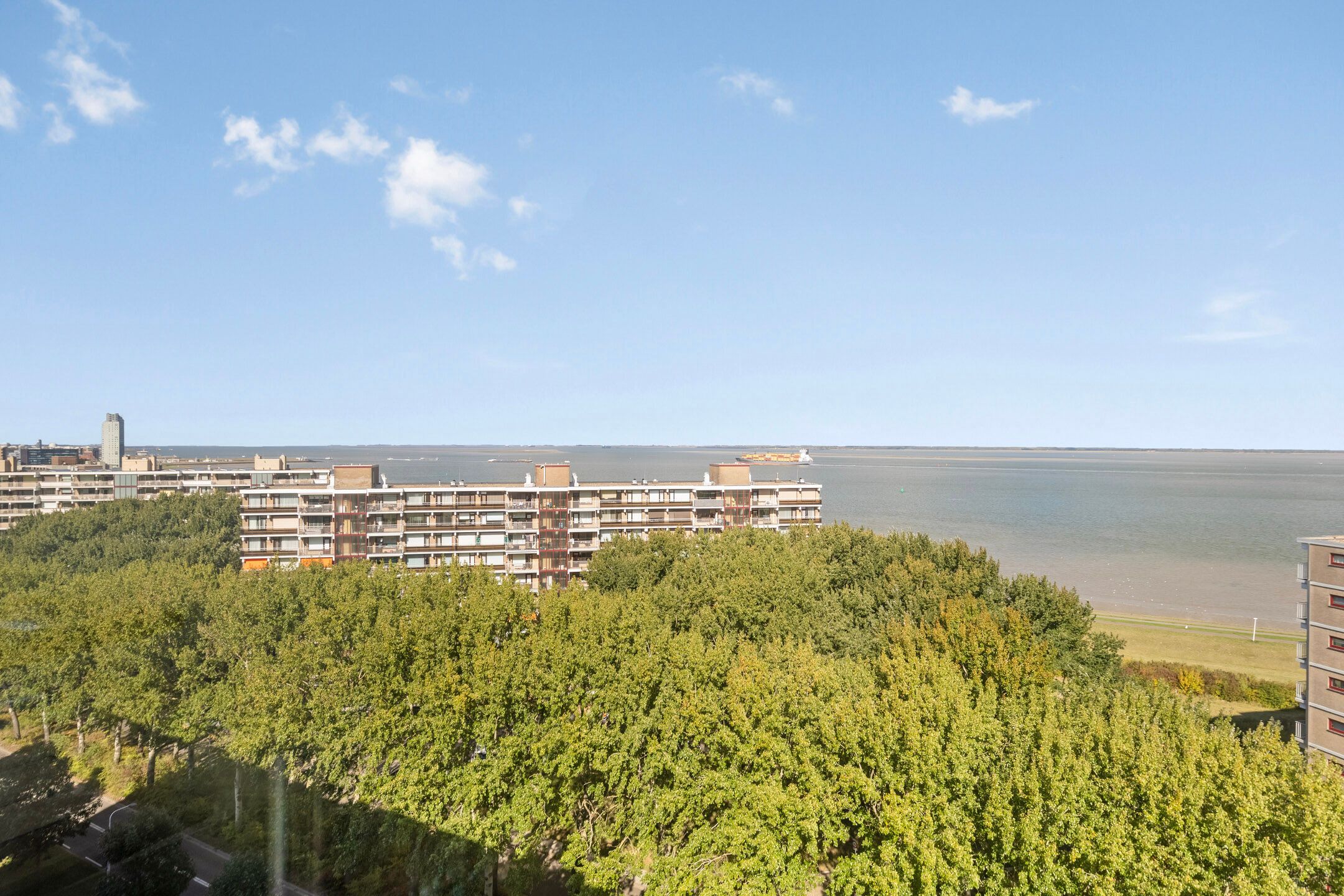 Foto 30 van Fahrenheitlaan 646