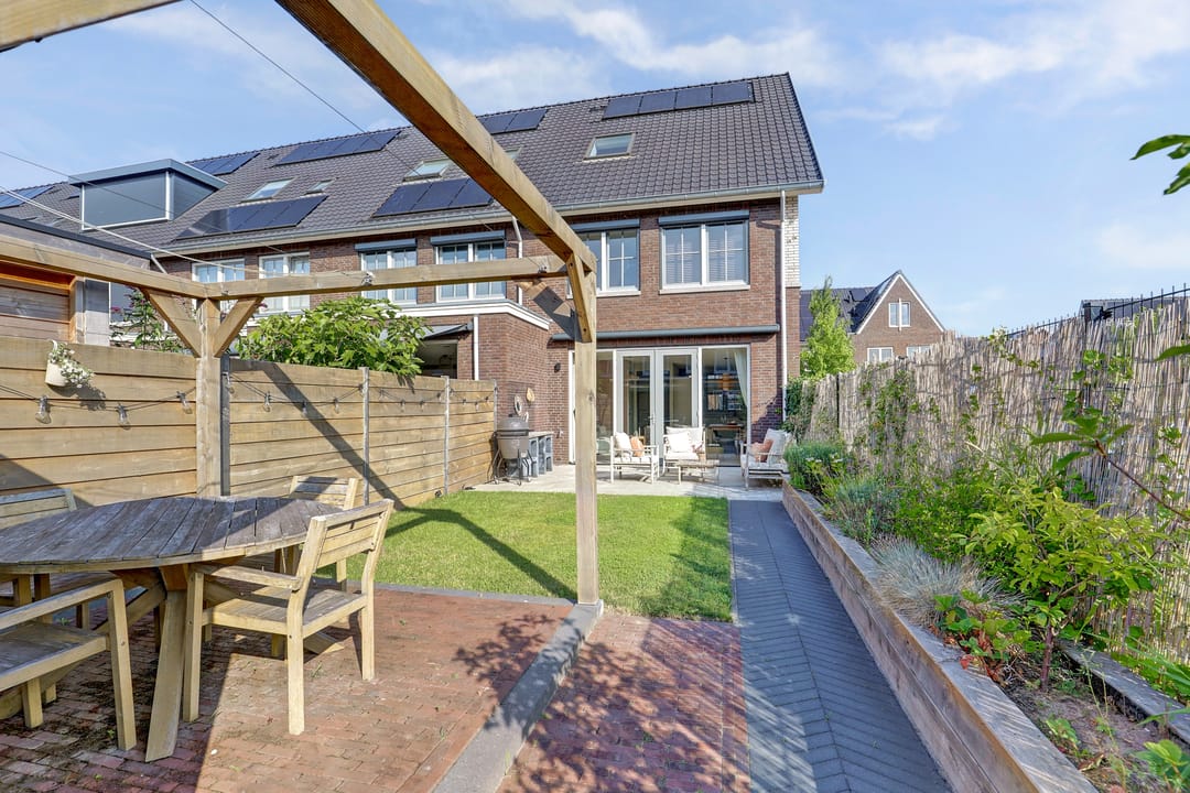 Photo 38 of Zaaivat 2