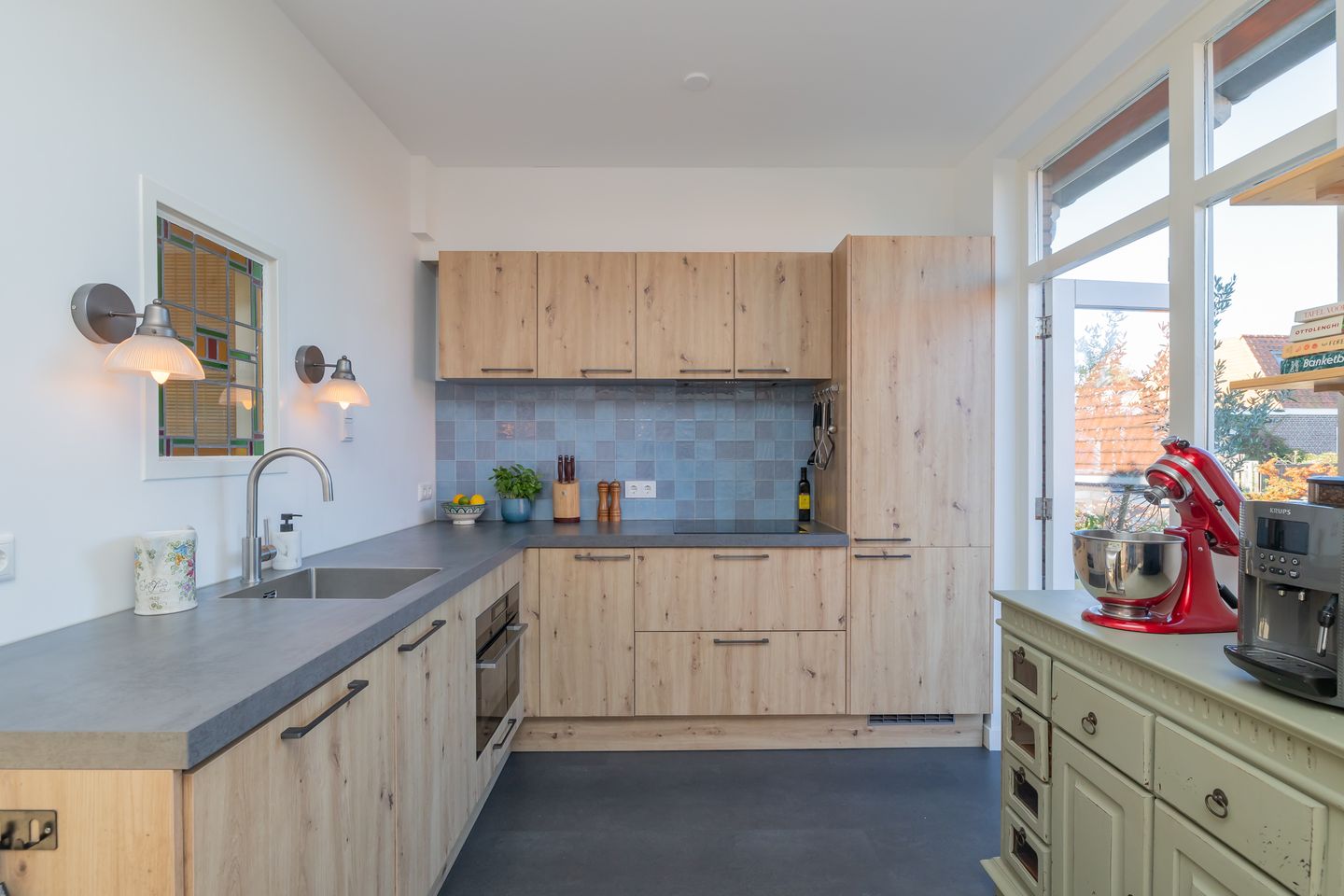 Foto 14 van Oranjeboomstraat 42