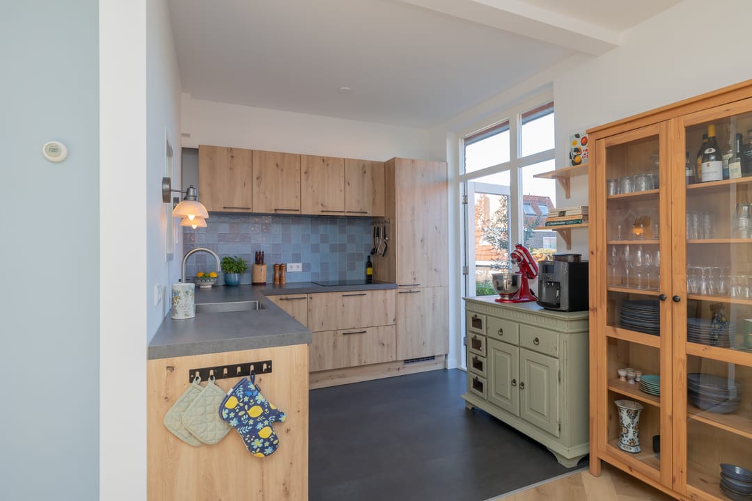 Foto 13 van Oranjeboomstraat 42