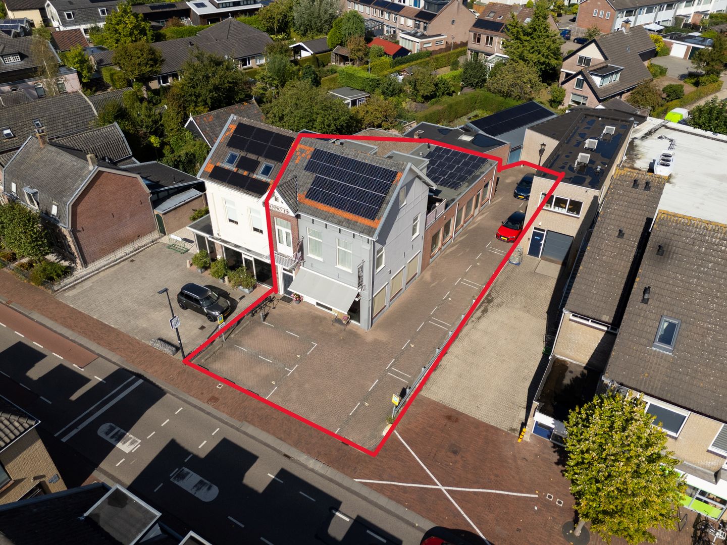 View photo 2 of Dorpsstraat 156