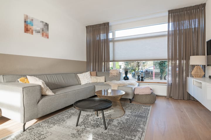 Photo 2 of J H Jurresstraat 16