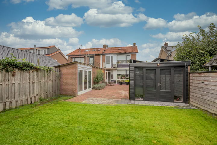 Foto 32 van De Ruyterstraat 45