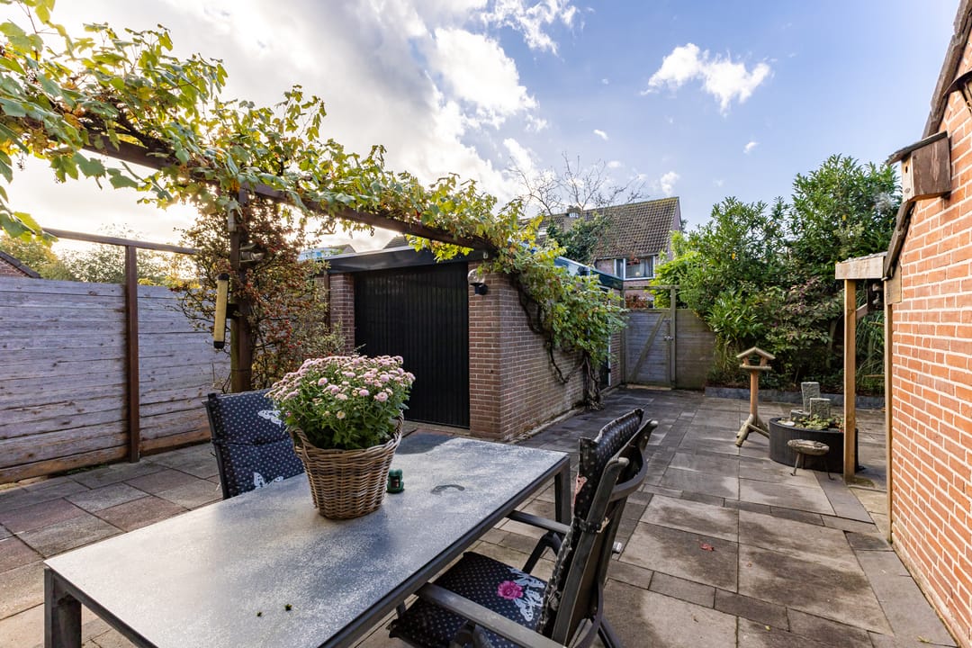 Photo 2 of Bickershorn 57