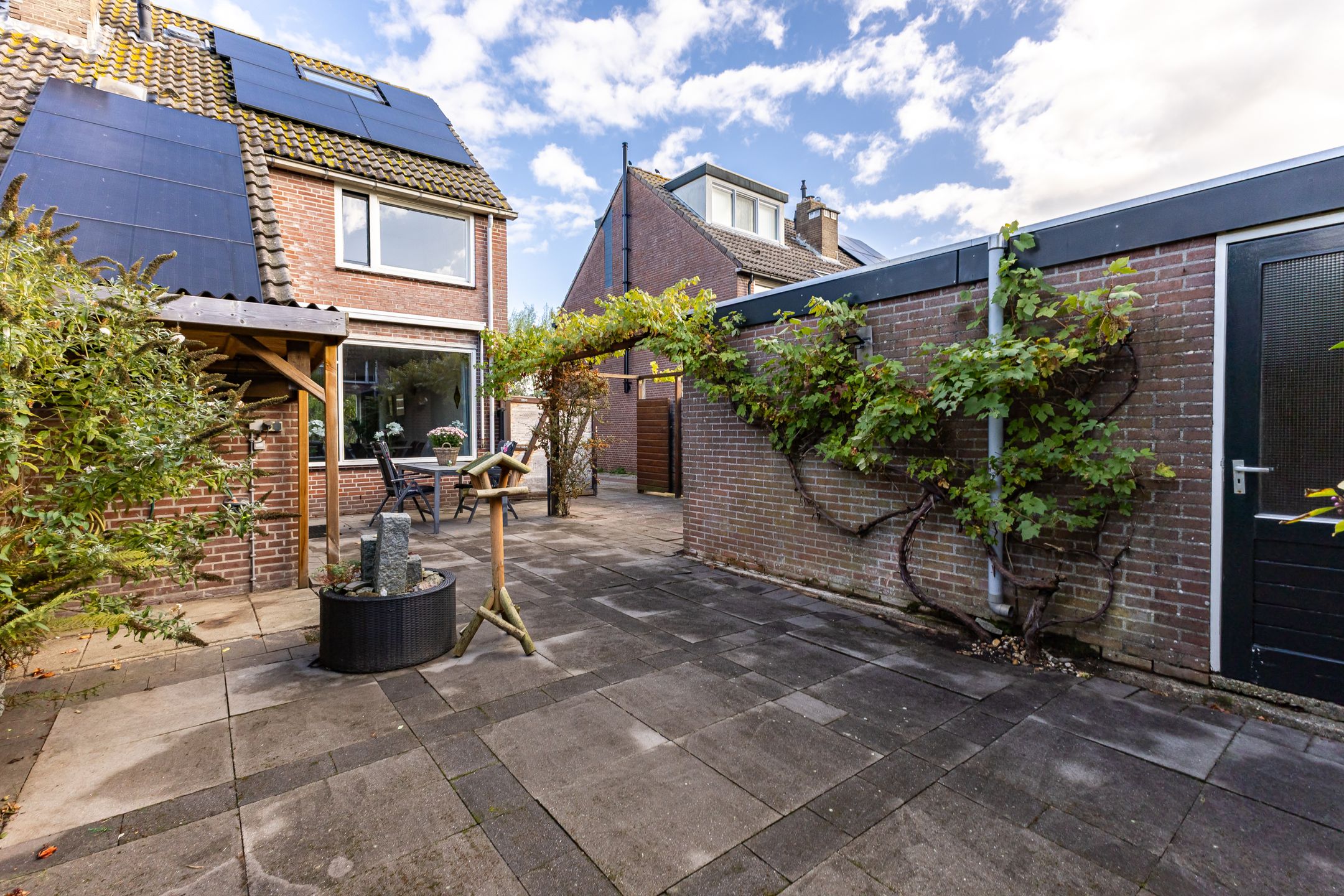 Photo 12 of Bickershorn 57