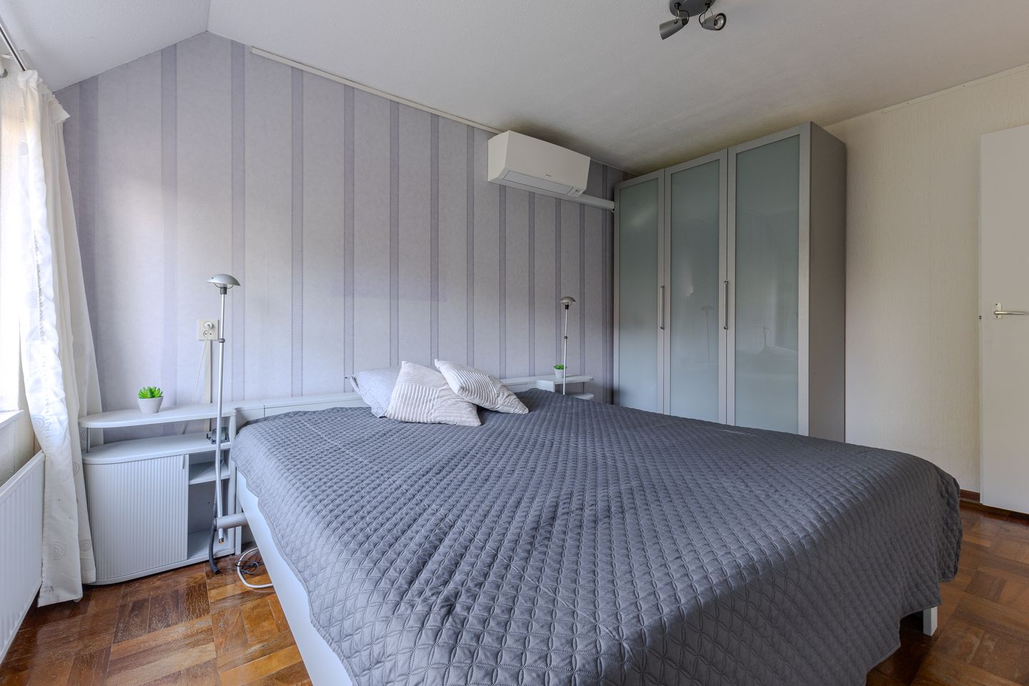 Photo 19 of Bickershorn 57