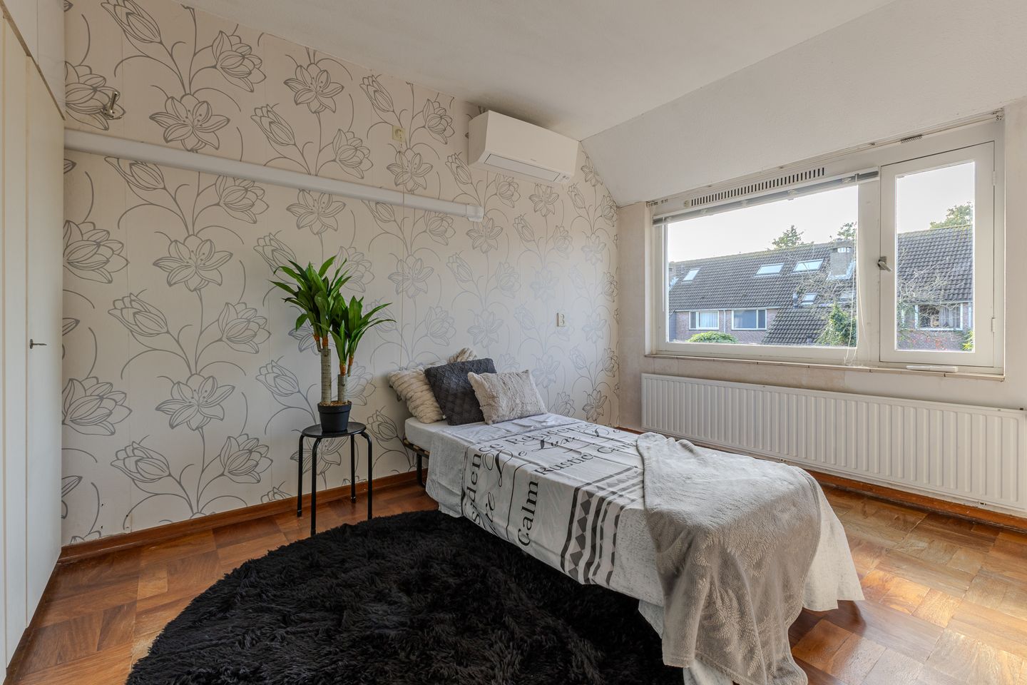 Photo 20 of Bickershorn 57