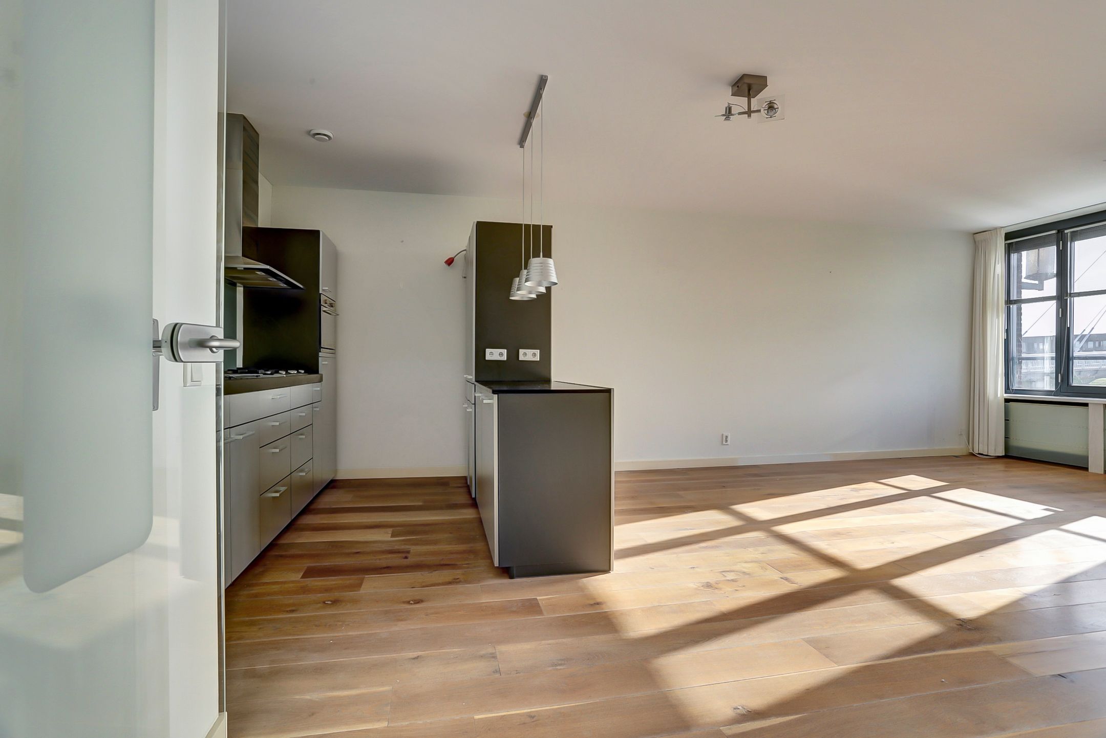 Foto 12 van Terreplein 116