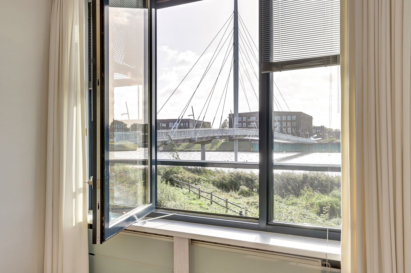 Foto 14 van Terreplein 116