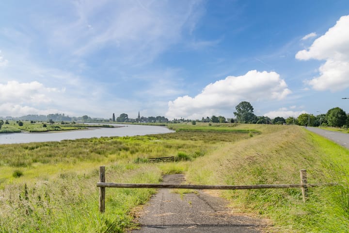 Foto 48 van Graaf Huibertlaan 20-A