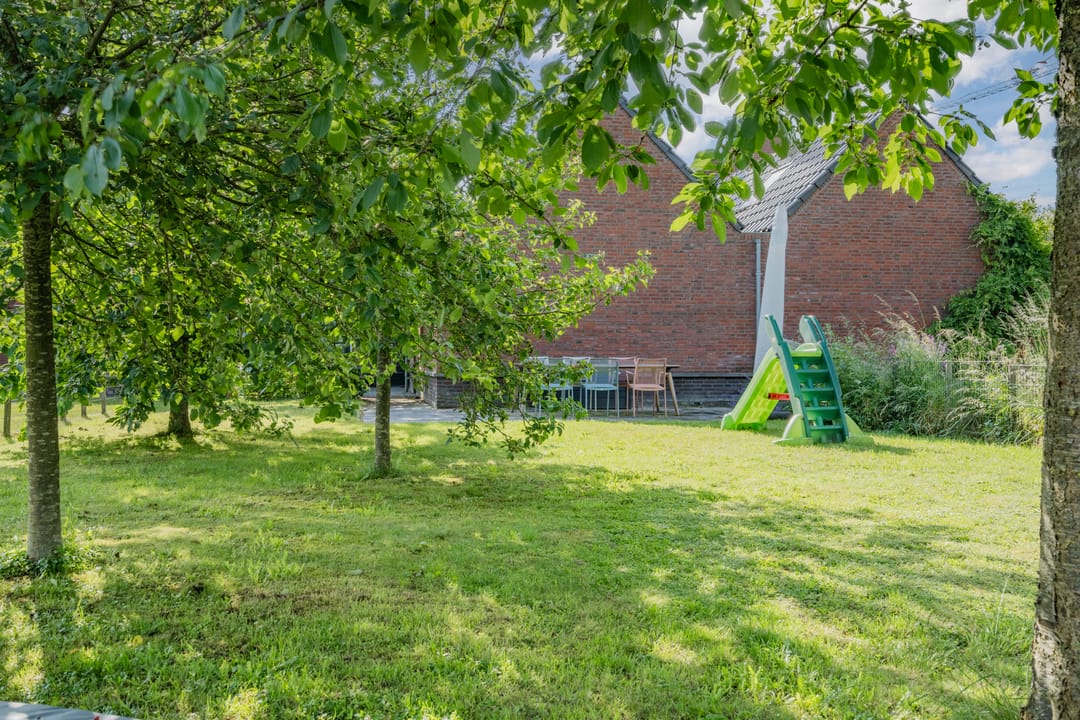 Photo 41 of Graaf Huibertlaan 20-A