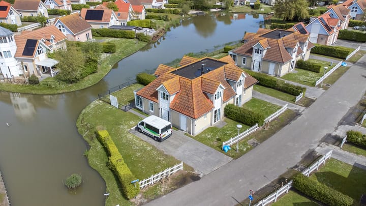 Photo 2 of Helmgras 2-4