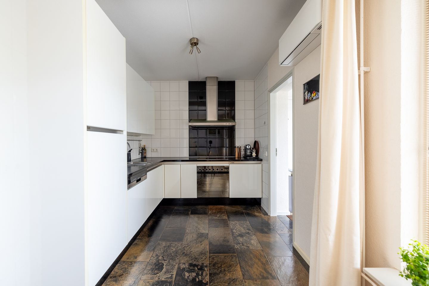 Photo 10 of Ploegdreef 37