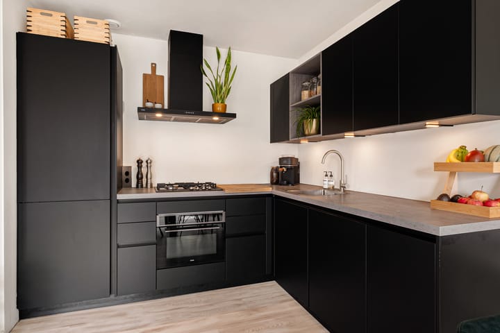 Photo 3 of Bataviastraat 83-C