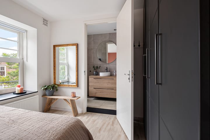 Photo 4 of Bataviastraat 83-C