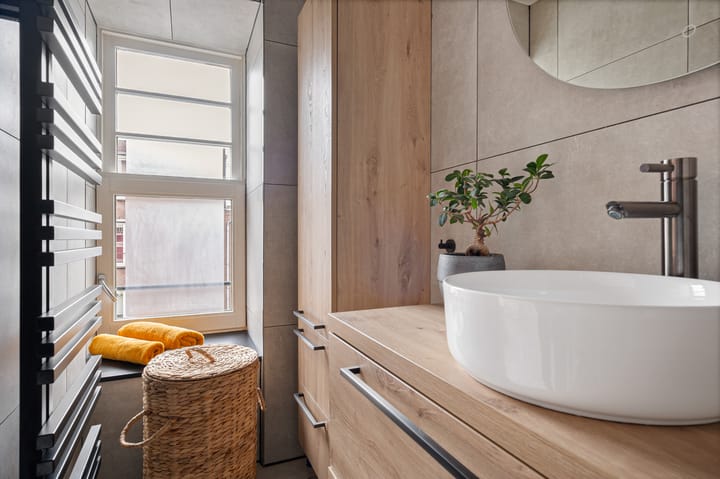 Photo 14 of Bataviastraat 83-C