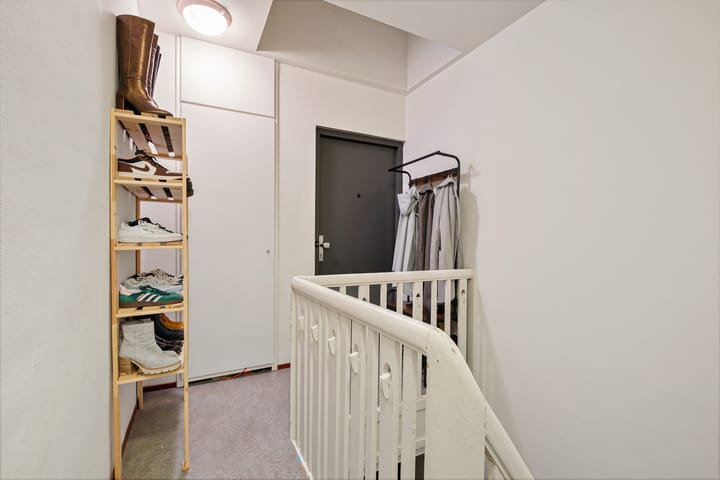 Photo 27 of Bataviastraat 83-C